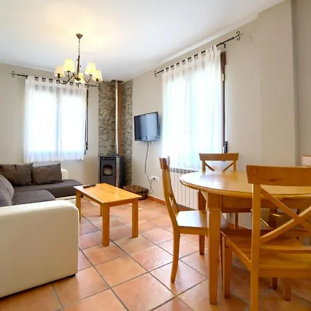 Apartment With One Bedroom In With Wifi Gudar